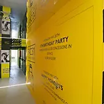 Sant Jordi Rock Palace Hostel *