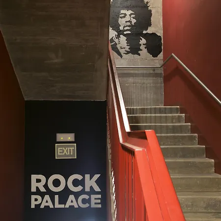 Sant Jordi Rock Palace Hostel