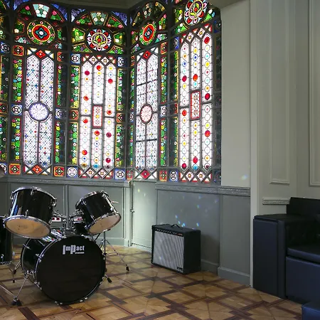 Hostel Sant Jordi Rock Palace