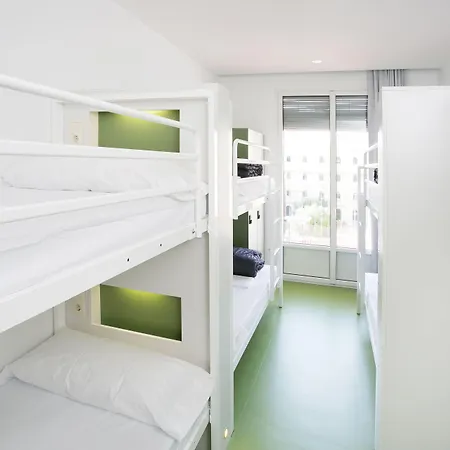 Sant Jordi Rock Palace Hostel *