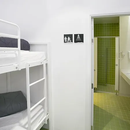 Sant Jordi Rock Palace Albergue Barcelona